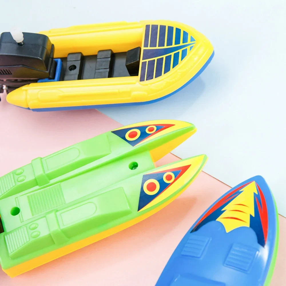 1Pc Speed Boat Ship Wind Up Toy Float In Water Kids Toys Classic Clockwork Toy Summer Shower Bath Toys for Children Boys Toys