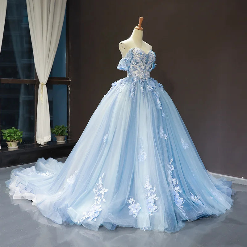 2023 New Off Shoulder Quinceanera Dresses Sweet Party Dress Elegant Prom Gown With Trian Calssic Ball Gown Customize For Girls