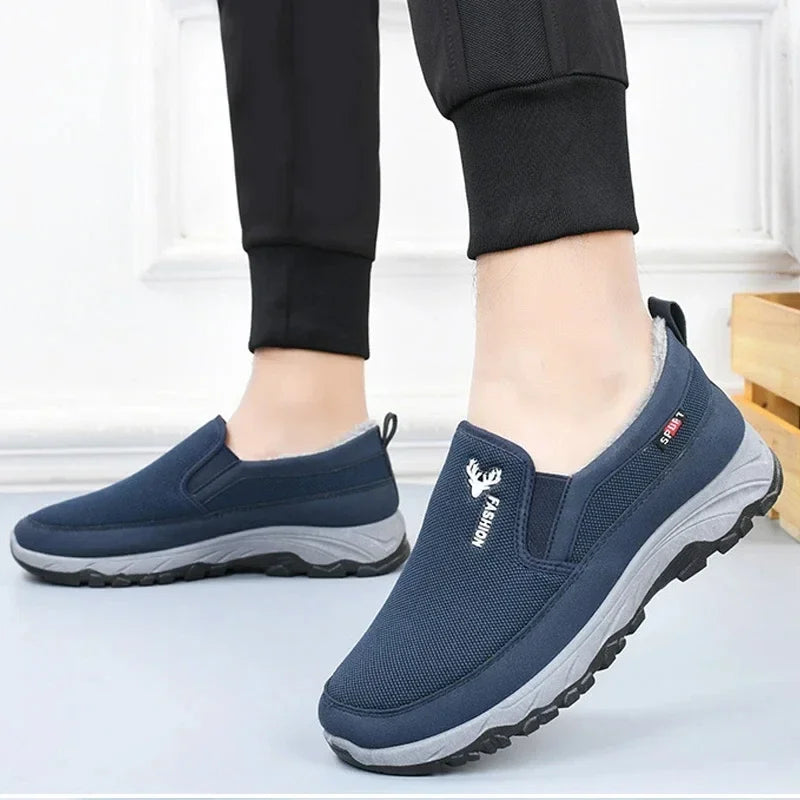 Men Tennis Shoes Warm Breathable Soft Bottom Non -Slip Casual Shoes Plus Velvet Comfort Slip-On Walking Winter Vulcanized Shoes