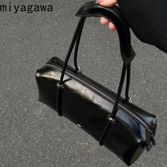 حقيبة نسائية شتوية من miyagawa بسعة كبيرة على شكل وسادة بوسطن حقيبة دراجات نارية Spicy Girl حقيبة سفر عالية الجودة بكتف واحد