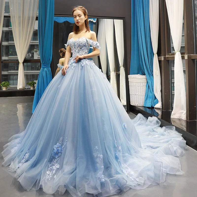 2023 New Off Shoulder Quinceanera Dresses Sweet Party Dress Elegant Prom Gown With Trian Calssic Ball Gown Customize For Girls