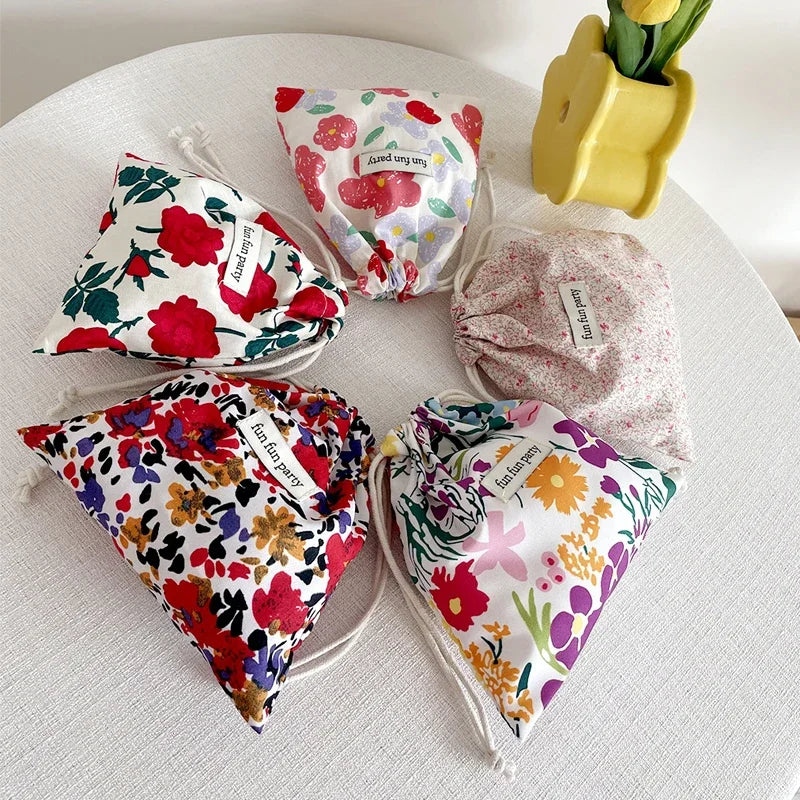 Cotton Linen Floral Storage Drawstring Bag Women Finishing Storage Pouch Cute Makeup Bag Christmas Gift Candy Jewelry Organizer