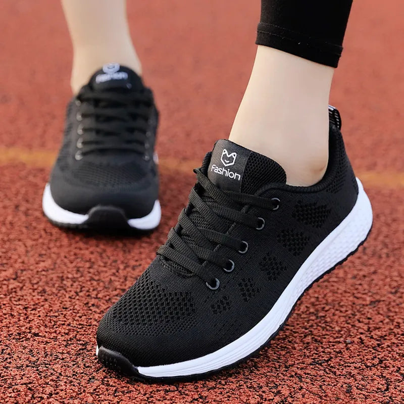 Breathable Women Running Shoes Lightweight Anti-slip Female Sports Shoes Outdoor Soft Women's Sneakers Lace Up Fashion Tennis